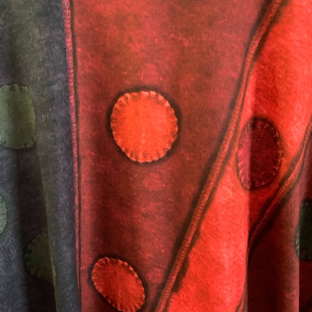 Red Patterned Tunic Top - Picture 2 of 5